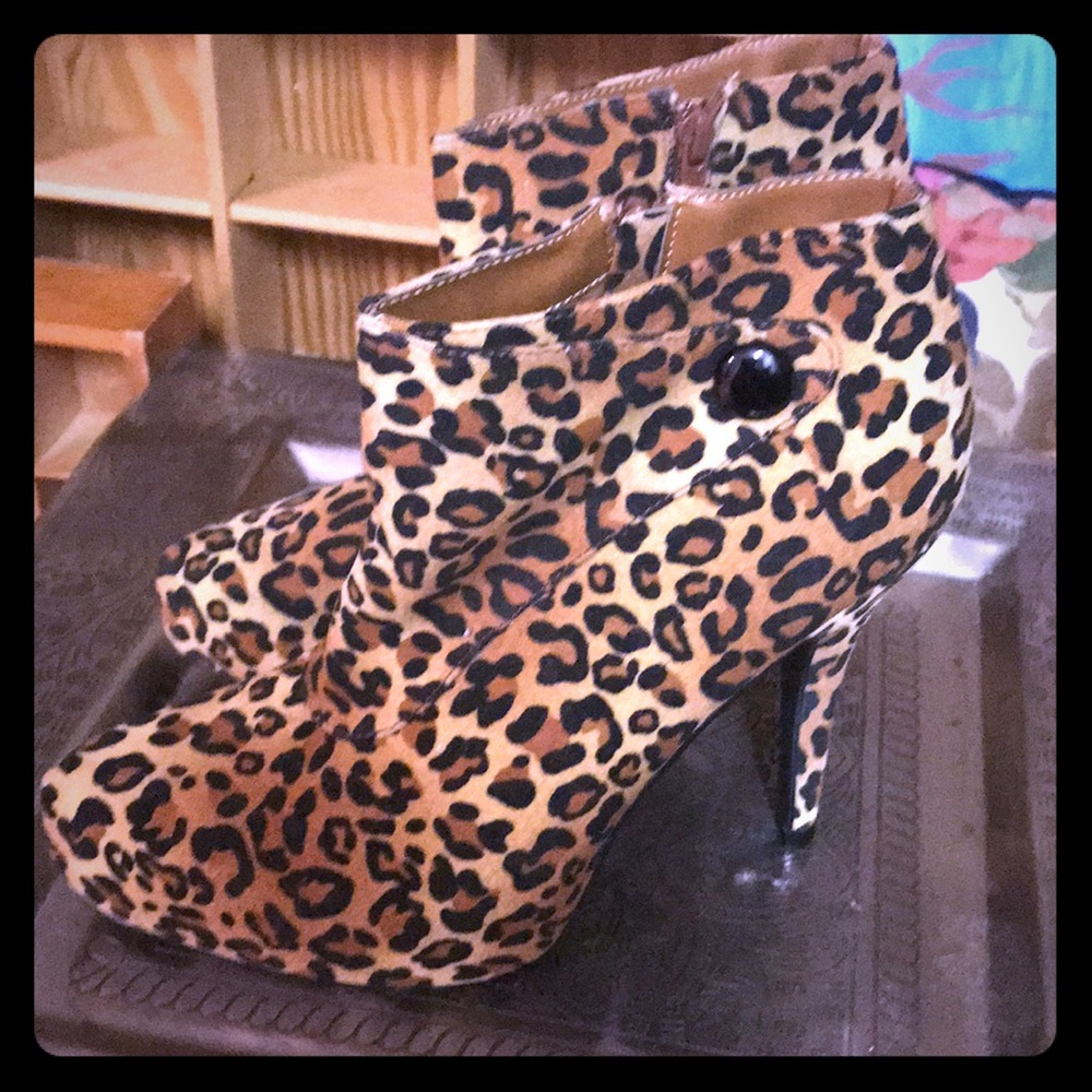 Leopard ankle boots brand new